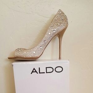 NEW SATIN NUDE CRYSTAL ALDO PEEPTOE PUMP HEELS